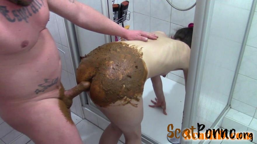 KV-GIRL - Fully lubricated with shit