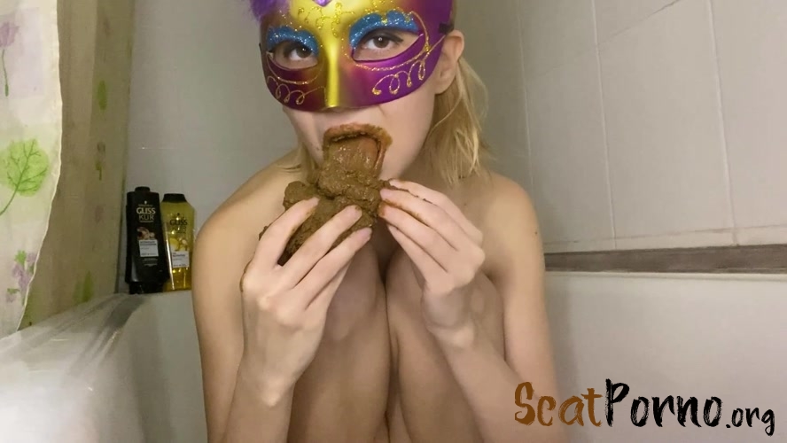 p00girl  - big log of shit in mouth and body