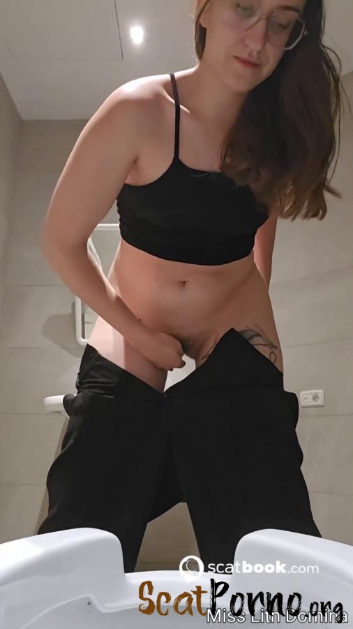 Taking a Shit Dump at the Mall with Miss Lith Domina P1
