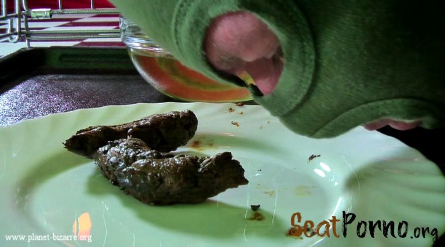 Madame Jeanette - PLBZ – in Shit-eater from cage