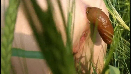 Nicolettaxxx - Summer Meadow Scared