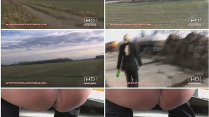 Real Outdoor Woman shitting from car. P1