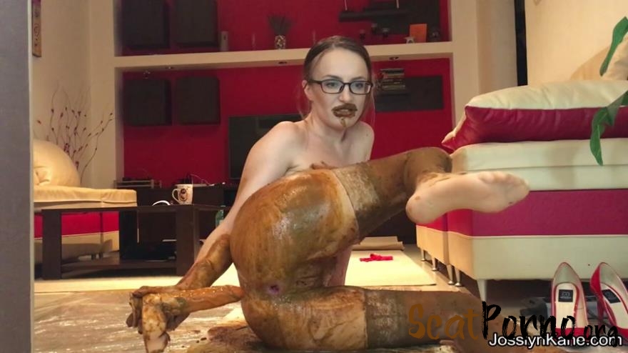 JosslynKane - BIG Diarrhea incident-smearing, sucking and anal