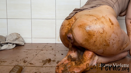 Famous amateur pornstar Extreme Violette Slink and Pump Scat first time