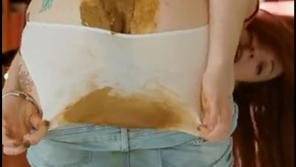 Eshly - Poop in Blue Jeans