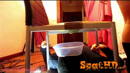 4 Scat Girls - Three Girls Unaware Shitting [FullHD]