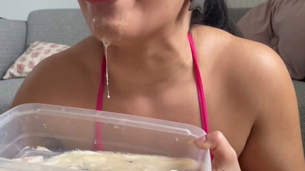 Scatmania Alba Mae-New Milky Puke Video!