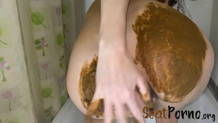 p00girl - I chew on a piece of shit and smear myself in a sexy mask, ass, feet, face all in shit