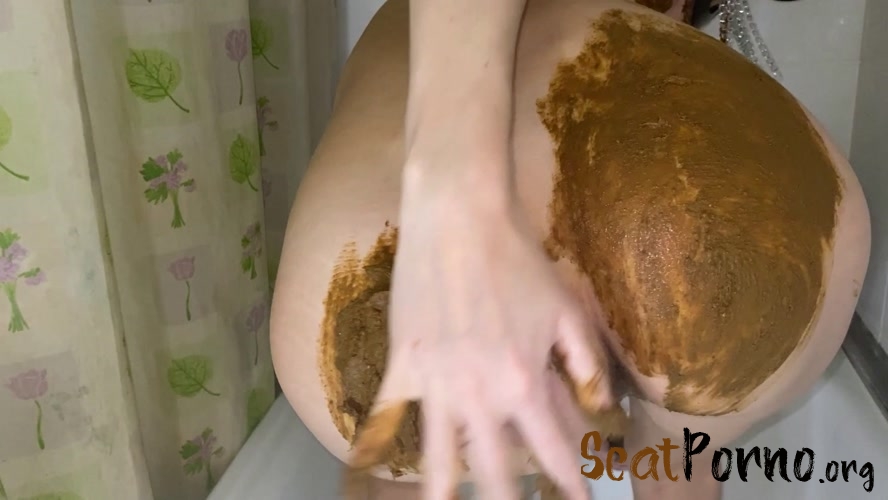 p00girl - I chew on a piece of shit and smear myself in a sexy mask, ass, feet, face all in shit