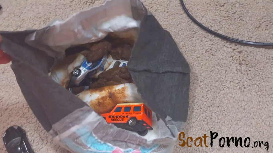 PooGirlSofia - Messy Vintage Toy Car Fetish custom video (Extended Version)