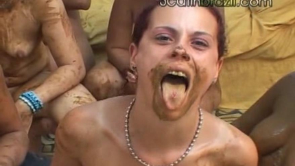Chris, Cristina, Raquel, Iris, Karla, Iohana Alvez, Leslie, Latifa, Ravana - MFX-1000 Brazilian Scat Girls