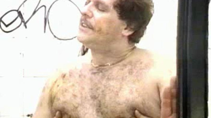 Veronica Moser, Ingrid - Grenzbereich 16 - Sandra die Offentliche Toilette