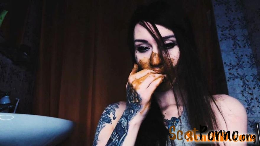 DirtyBetty - Girl with SHIT in PANTY