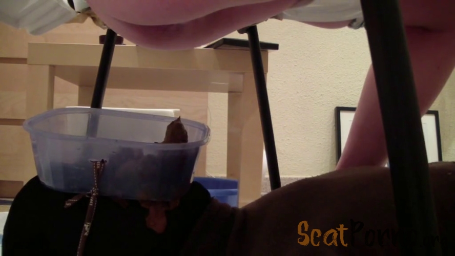 6 Cute Teens Shit on the Face of Their Toilet Slave P1