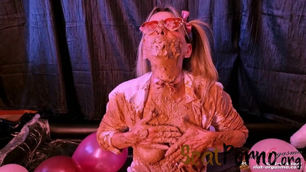 SlutOrgasma - Cum and play with me in shit