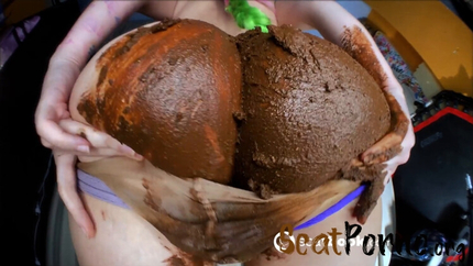 Scatmania Pantyhose With Crazy Stuffing!