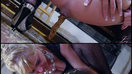 Vicky and Rafaella - In Lesbian Piss Puke Shit Fest