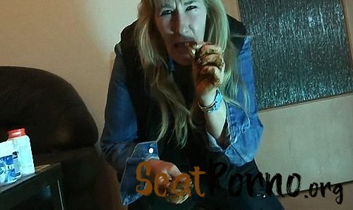 Nicolettaxxx - A few kilos more now but