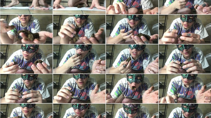 ChubbiBunni - Attempting to Eat My Poo