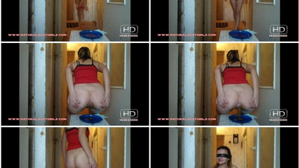 Russian woman takes a shit in a plate at home. P1
