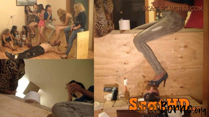 Andrea - Girls Shitwall Part 06