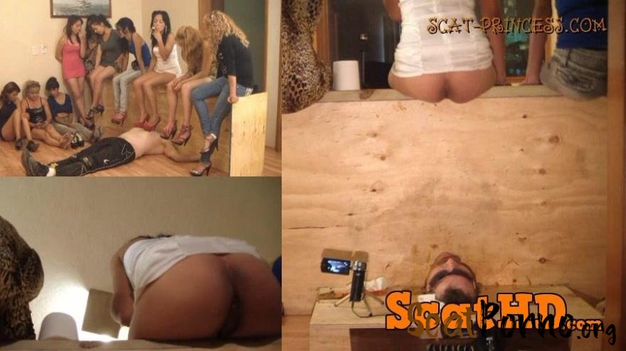 Denise - Girls Shitwall Part 03