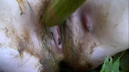 Anastasia - Outdoor Scat Food Play