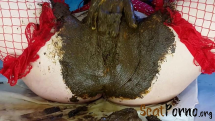 Through the Speculum Filled Pussy Part 2 with Anna Coprofield