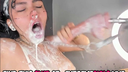 PUKE ON DILDO