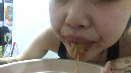 AUTOVOMITING INTO A BOWL