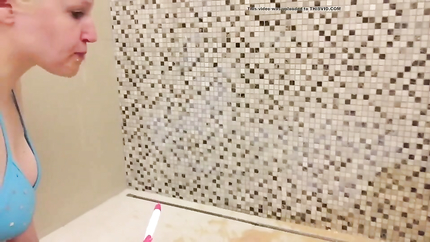 BATHTUB PUKENESS.,,
