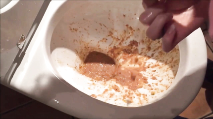 HUGE PURGE OUT THE TOILET..