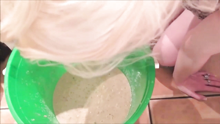GREEN BUCKET PUKENESS