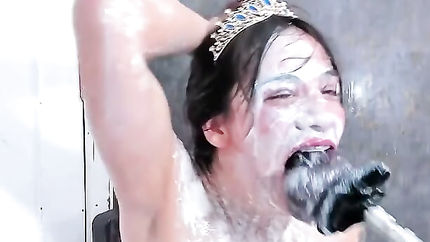 SEXY CAMGIRL TOTAL VOMIT DESTRUCTION PART 1/4