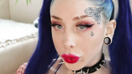 BLUE HAIRED ALT CHICK #005 ( PART I )