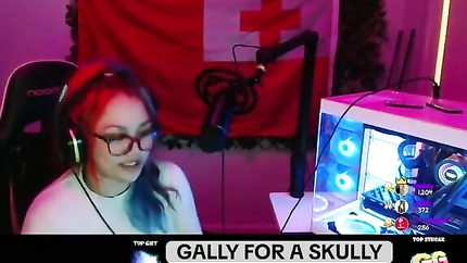 STREAMER GIRL VOMITS PART 3