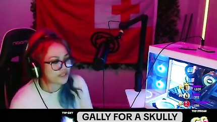 STREAMER GIRL VOMITS PART 3