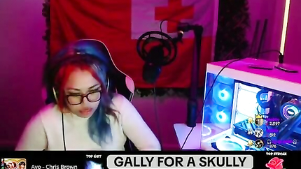 STREAMER GIRL VOMITS PART 3