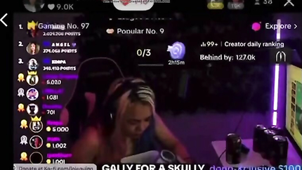STREAMER GIRL VOMITS PART 2