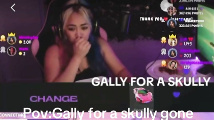 STREAMER GIRL VOMITS PART 1
