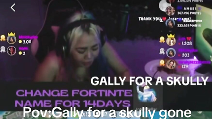STREAMER GIRL VOMITS PART 1
