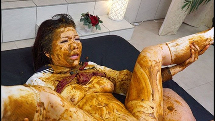 Melania - Ultra-luxury defecation Kuga Canon Scatology Sex