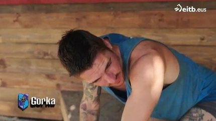 PUKE BECAUSE FOOD POISSON