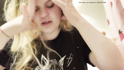 CUTE GIRL VOMITS