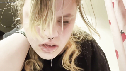 CUTE GIRL VOMITS
