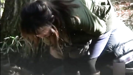 TWO GIRL VOMIT
