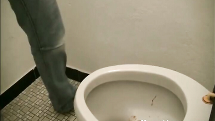 2 PURGE TOILET SCENES..