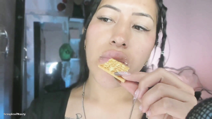NERAKVORE PUKEWHORE