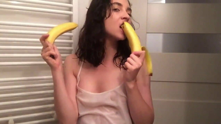 PUKES ON BANANA