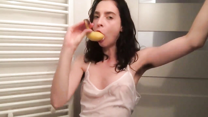 PUKES ON BANANA